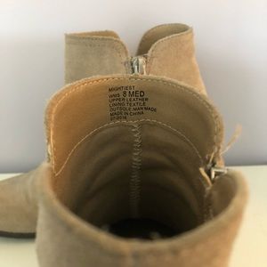 Kenneth Cole Ankle Booties